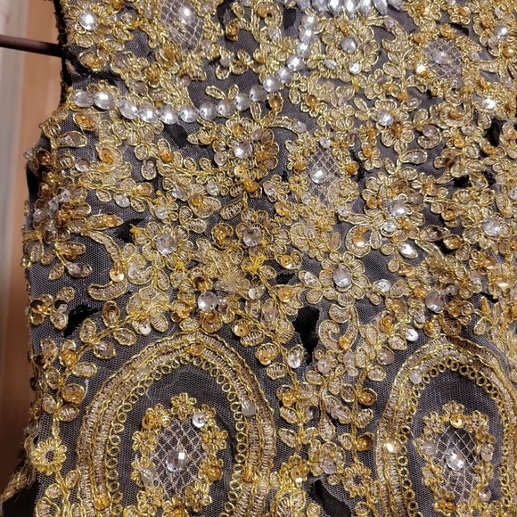 Girls black and gold formal gown - Picture 3 of 4